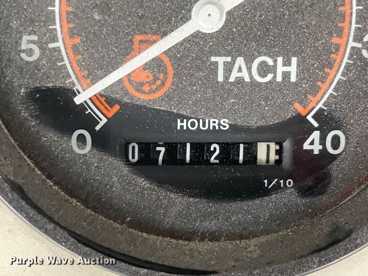 image for item II9299 Cedarapids CR351  paver