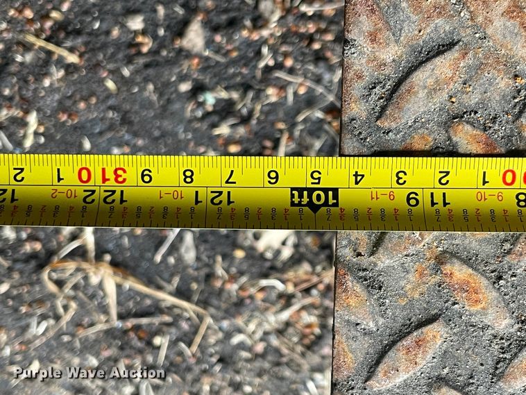 image for item II9299 Cedarapids CR351  paver