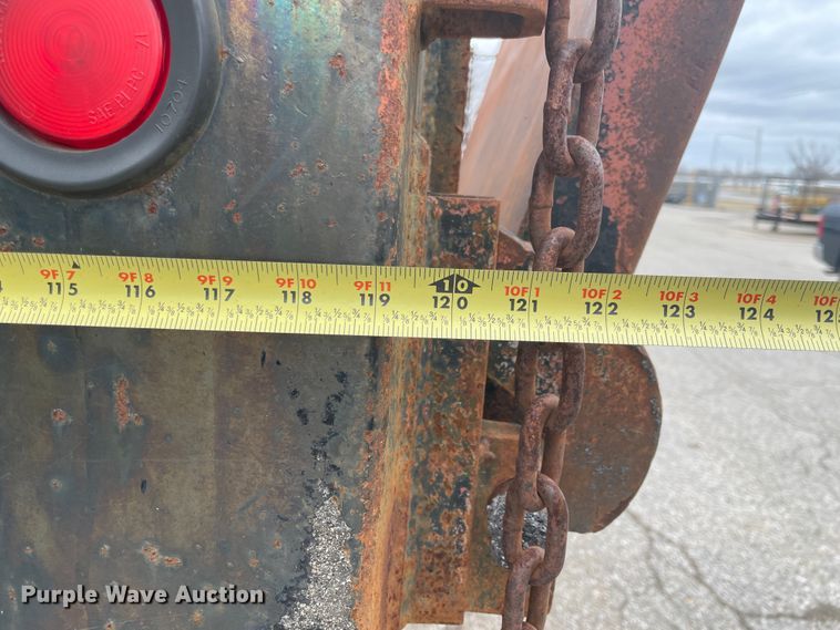 image for item II9300 1990 Ford F700  dump truck