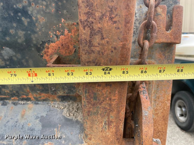 image for item II9300 1990 Ford F700  dump truck