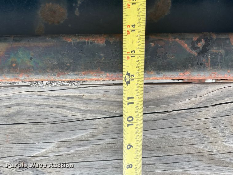 image for item II9300 1990 Ford F700  dump truck