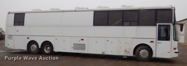 image for item IK9804 1999 Van Hool 3-2000  coach bus
