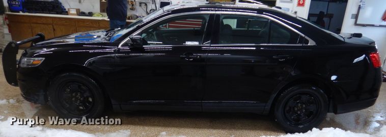 image for item IK9807 2017 Ford Taurus Police