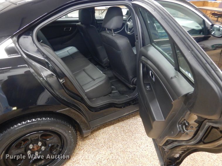 image for item IK9807 2017 Ford Taurus Police