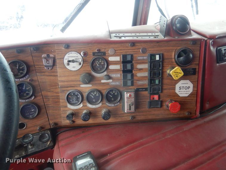 image for item IK9810 1983 Marmon  semi truck