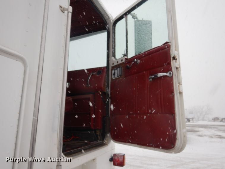 image for item IK9810 1983 Marmon  semi truck