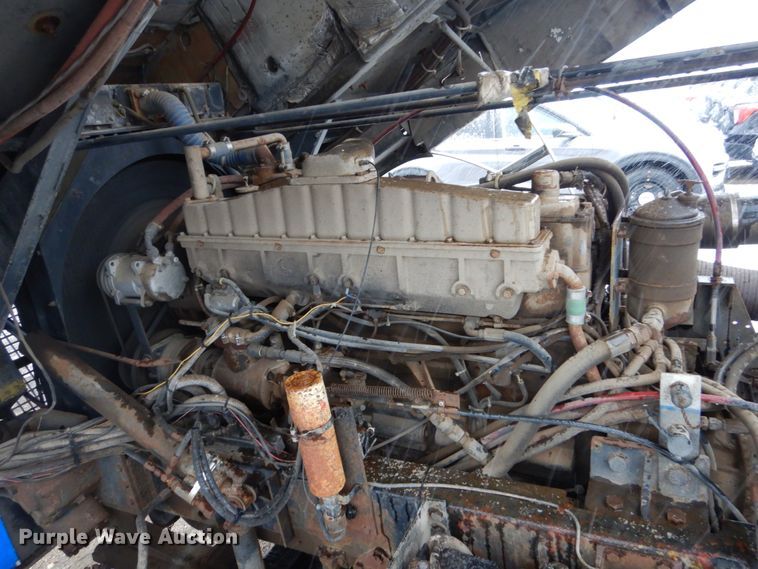 image for item IK9810 1983 Marmon  semi truck