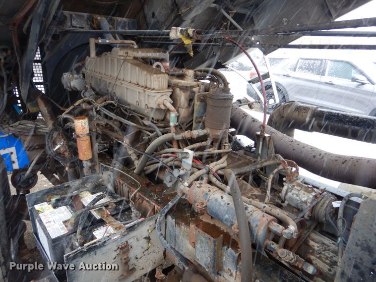 image for item IK9810 1983 Marmon  semi truck