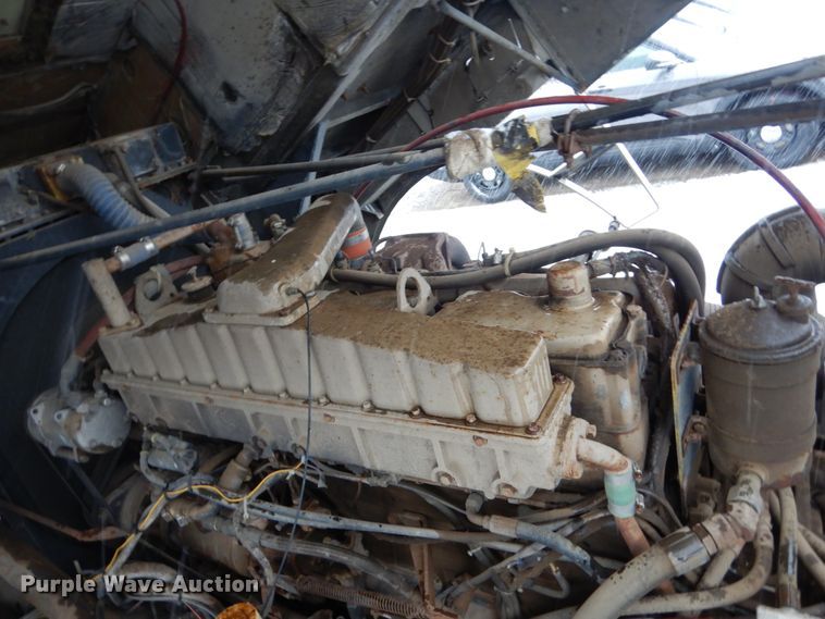 image for item IK9810 1983 Marmon  semi truck