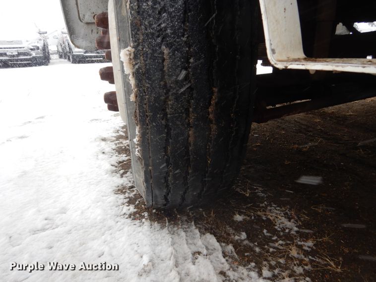 image for item IK9810 1983 Marmon  semi truck