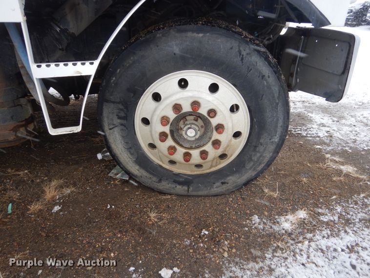 image for item IK9810 1983 Marmon  semi truck