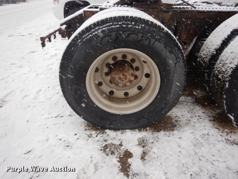 image for item IK9810 1983 Marmon  semi truck