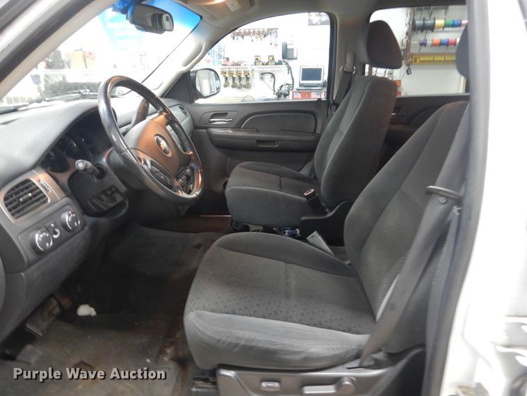image for item IK9811 2007 Chevrolet Suburban 2500  SUV