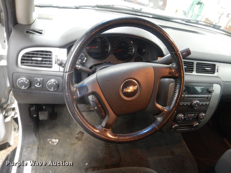 image for item IK9811 2007 Chevrolet Suburban 2500  SUV