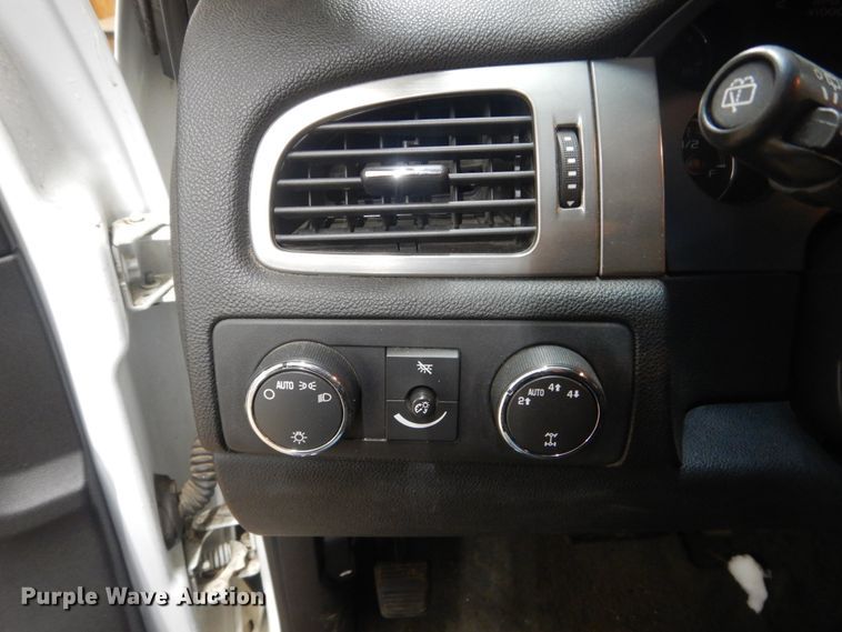 image for item IK9811 2007 Chevrolet Suburban 2500  SUV