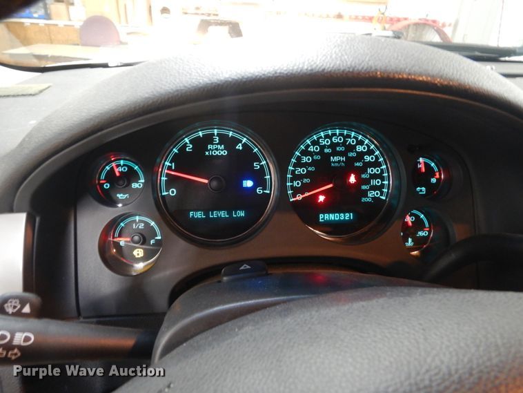 image for item IK9811 2007 Chevrolet Suburban 2500  SUV