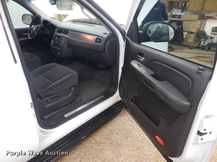 image for item IK9811 2007 Chevrolet Suburban 2500  SUV