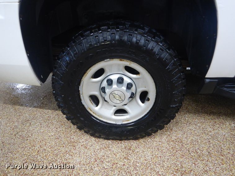 image for item IK9811 2007 Chevrolet Suburban 2500  SUV