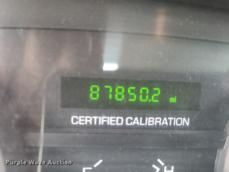 image for item IQ9034 2006 Ford Crown Victoria Police Interceptor