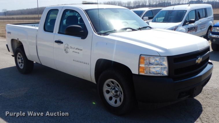 image for item IX9309 2008 Chevrolet Silverado 1500  Ext. Cab pickup truck