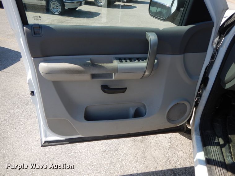 image for item IX9309 2008 Chevrolet Silverado 1500  Ext. Cab pickup truck