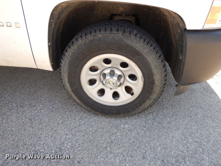 image for item IX9309 2008 Chevrolet Silverado 1500  Ext. Cab pickup truck