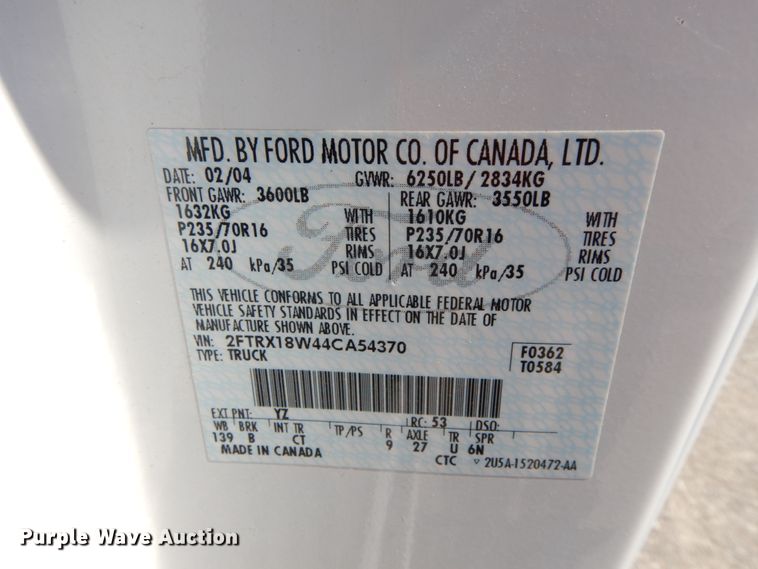 image for item IX9310 2004 Ford F150  SuperCab pickup truck