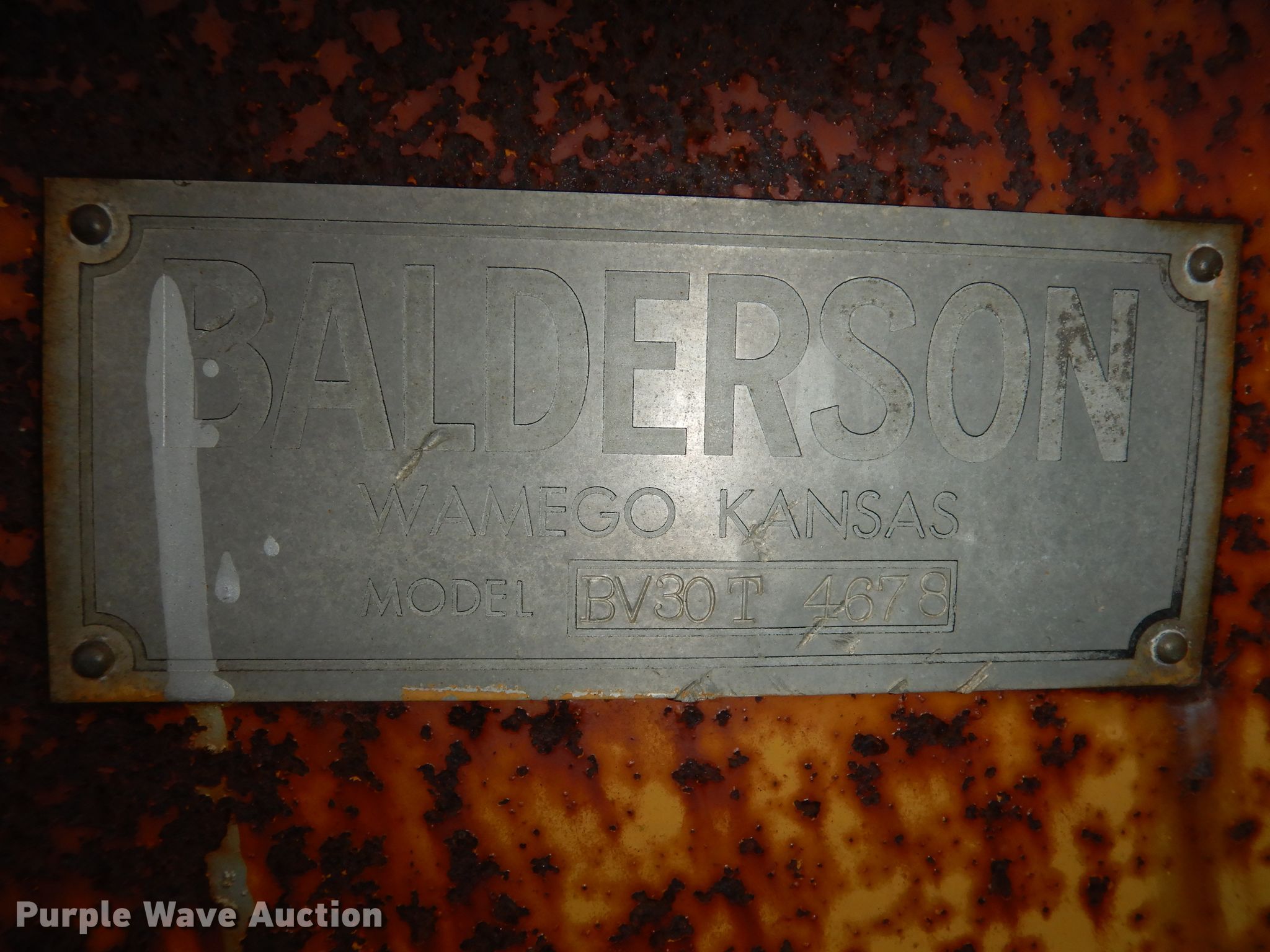 Balderson BV30T4678 10.5'W Vplow in Alma, KS Item HU9146 sold