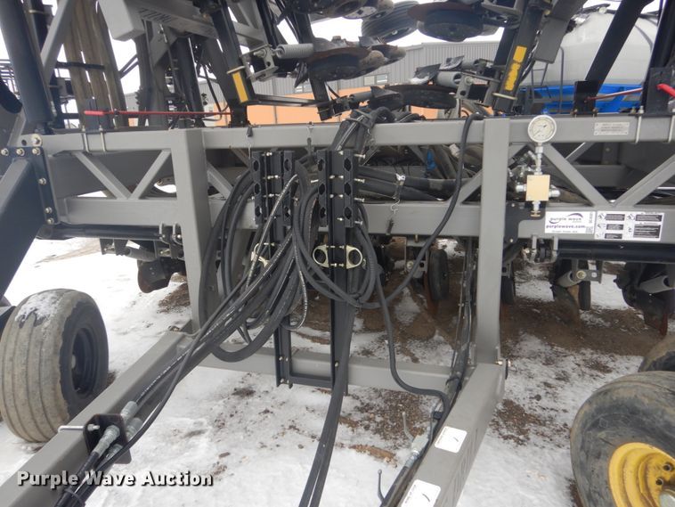 image for item DC4501 2014 Pillar DH-6010  no-till grain drill