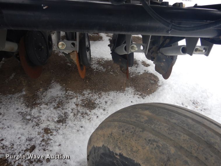 image for item DC4501 2014 Pillar DH-6010  no-till grain drill