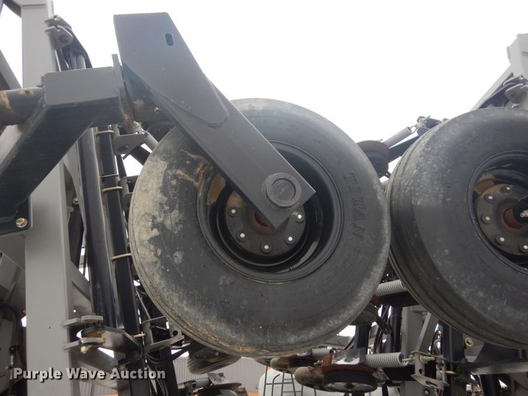 image for item DC4501 2014 Pillar DH-6010  no-till grain drill