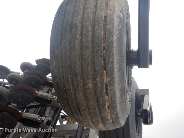 image for item DC4501 2014 Pillar DH-6010  no-till grain drill