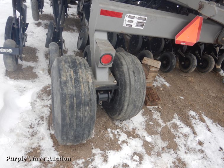 image for item DC4501 2014 Pillar DH-6010  no-till grain drill