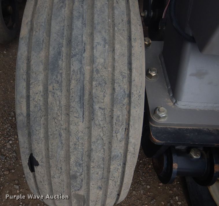 image for item DC4501 2014 Pillar DH-6010  no-till grain drill