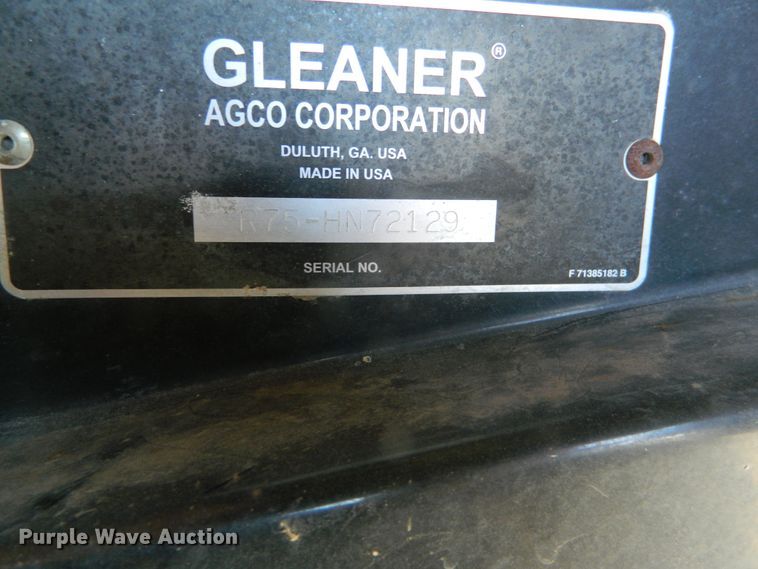image for item DF4685 2004 Gleaner R75  RWA combine