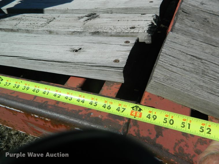 image for item DF4688 1993 Donahue 812-28 equipment trailer