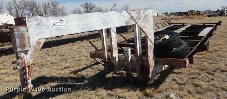 image for item DG4680 Bale trailer