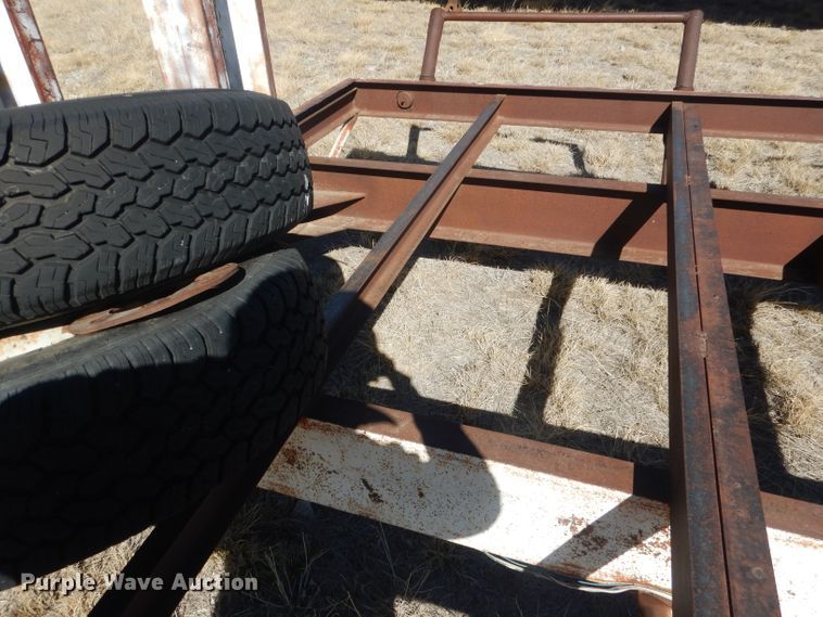 image for item DG4680 Bale trailer