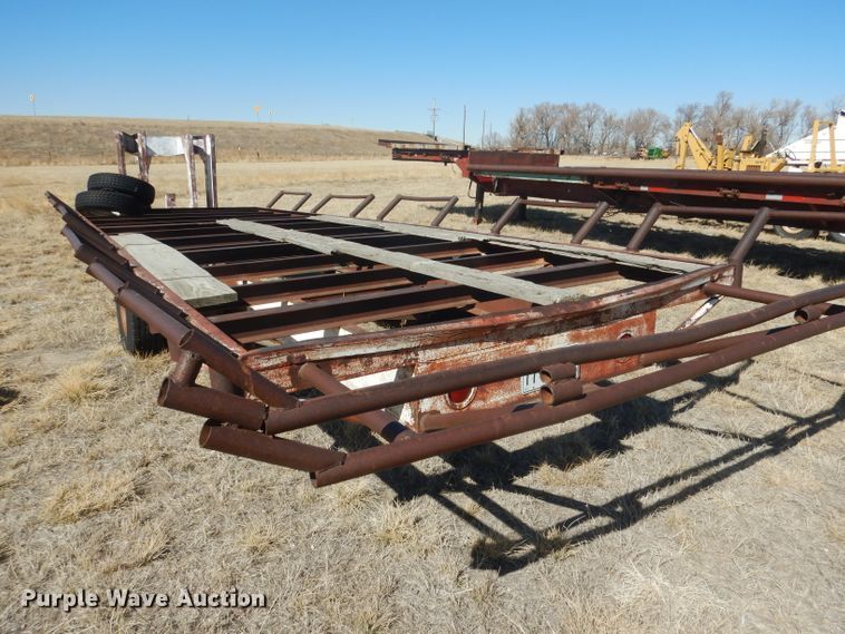 image for item DG4680 Bale trailer