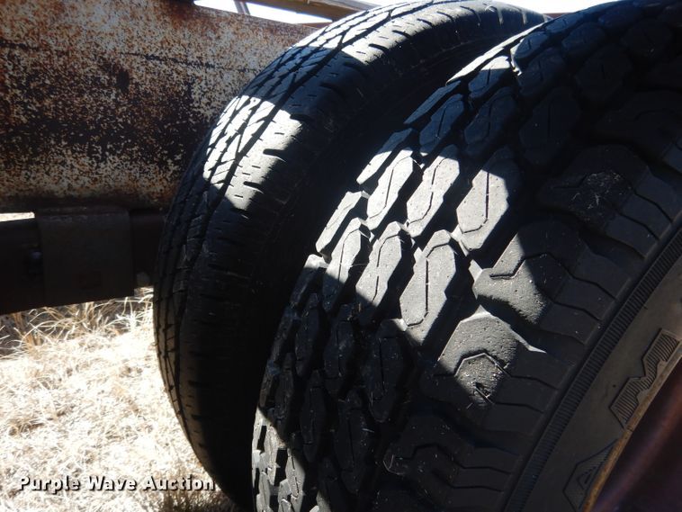 image for item DG4680 Bale trailer