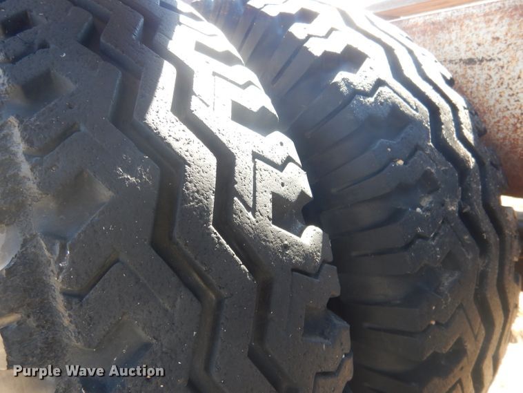 image for item DG4680 Bale trailer