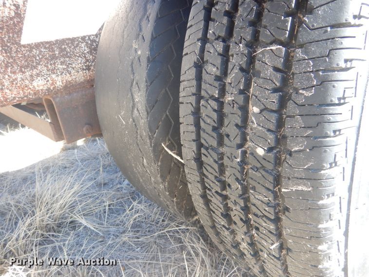 image for item DG4680 Bale trailer