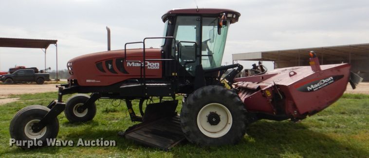 image for item DH5471 2013 MacDon M205  windrower