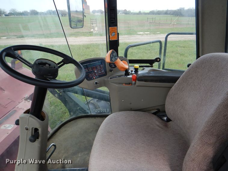 image for item DH5471 2013 MacDon M205  windrower