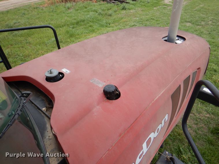 image for item DH5471 2013 MacDon M205  windrower
