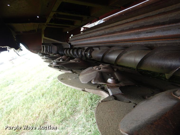 image for item DH5471 2013 MacDon M205  windrower