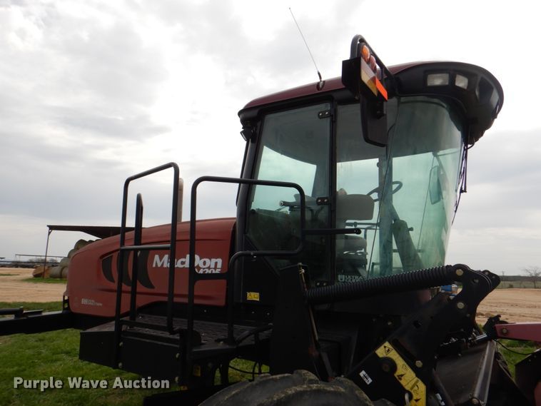 image for item DH5471 2013 MacDon M205  windrower