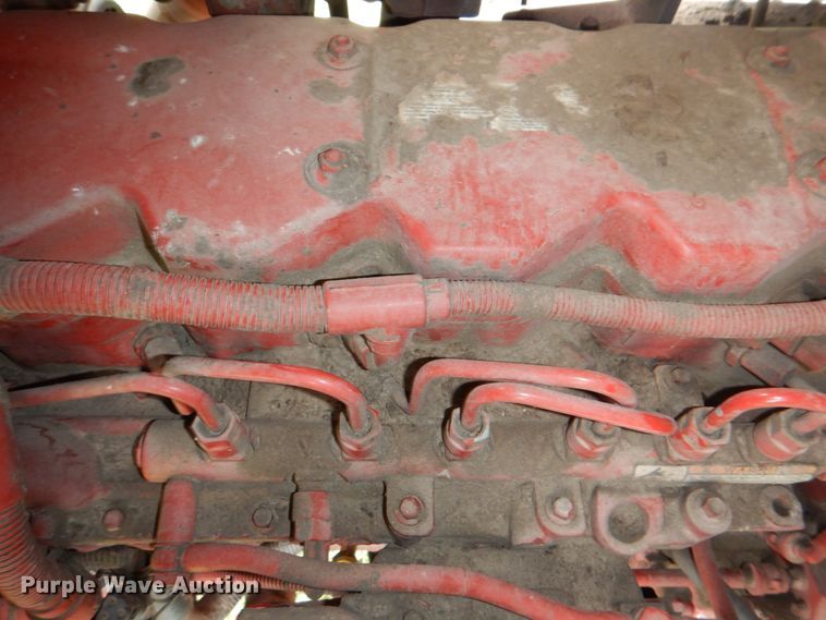 image for item DH5471 2013 MacDon M205  windrower