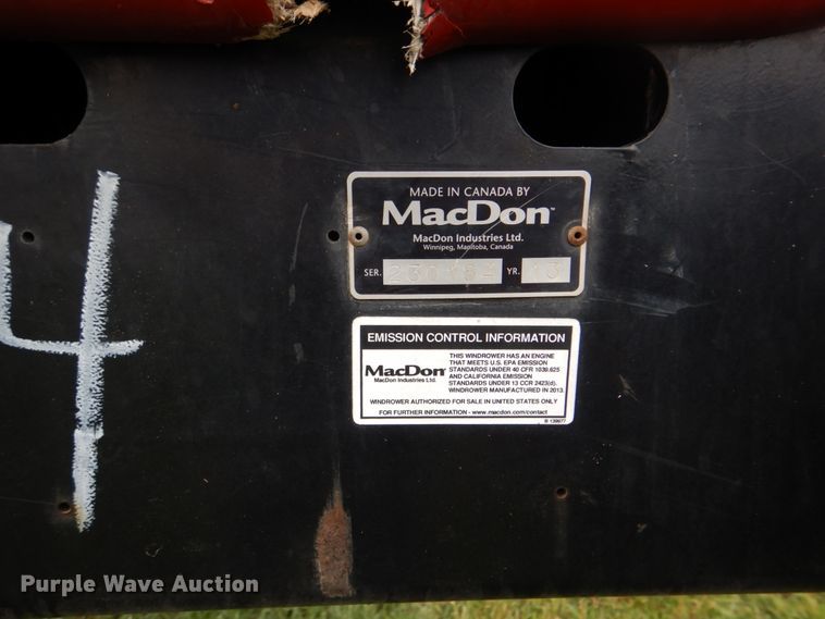 image for item DH5471 2013 MacDon M205  windrower