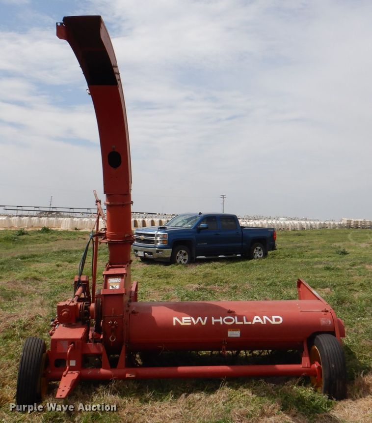 image for item DH5472 New Holland 38  forage harvester